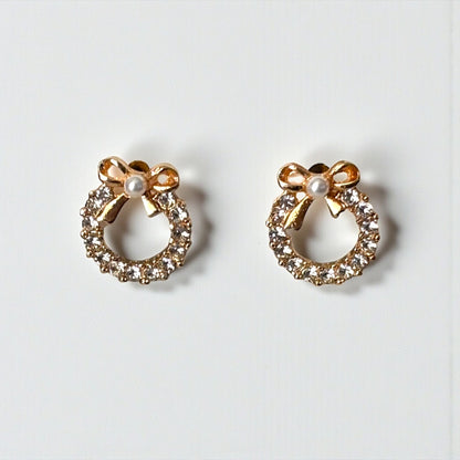 Small Wreath Gold Stud Earring