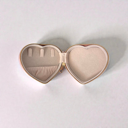 Joyero de terciopelo con forma de corazón