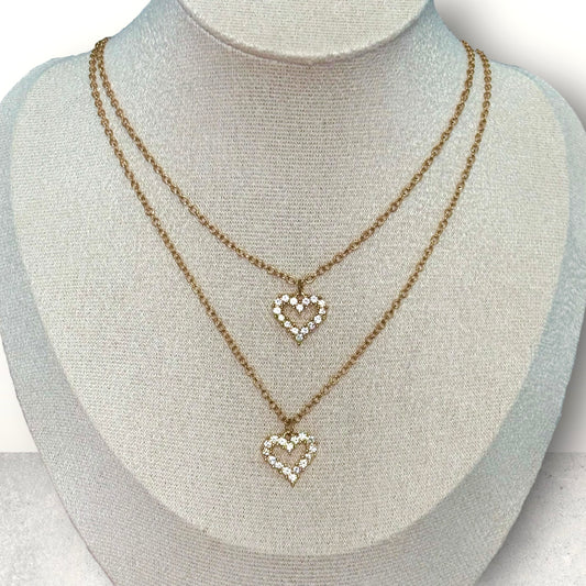 Collar de oro con forma de corazón multicapa
