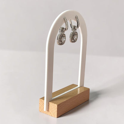 Pendientes elegantes de mujer con circonitas cuadradas