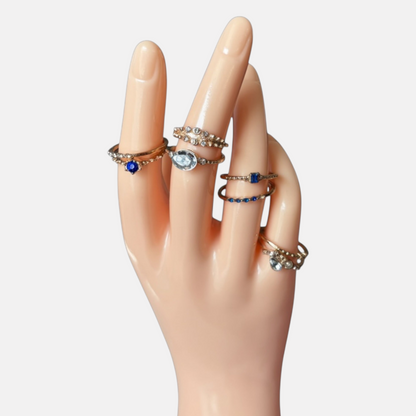 Conjunto de anillos vintage dorados y azules