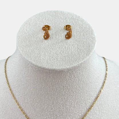 Hermoso conjunto de pendientes y collar para futura mamá
