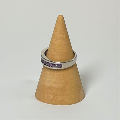 Anillo morado de plata esterlina de lujo