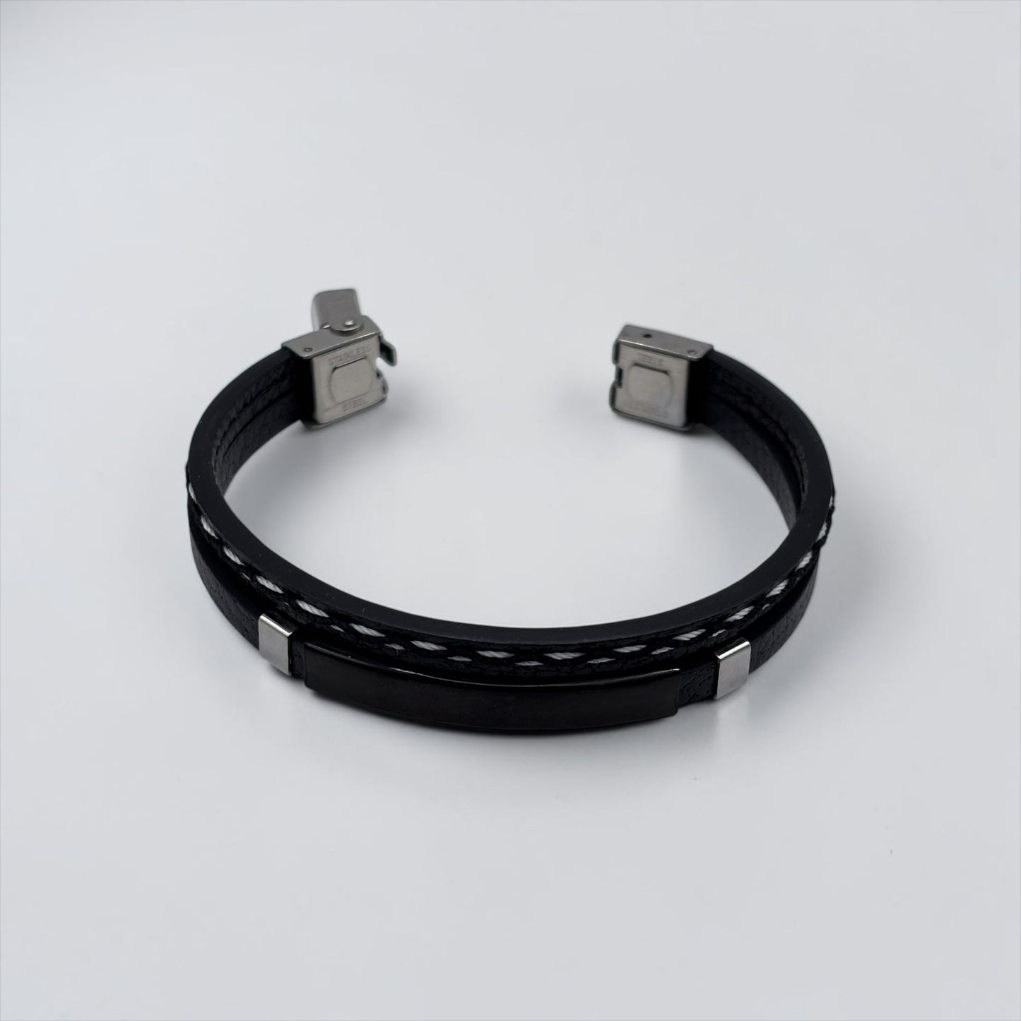 Pulsera de cuero negra para hombre