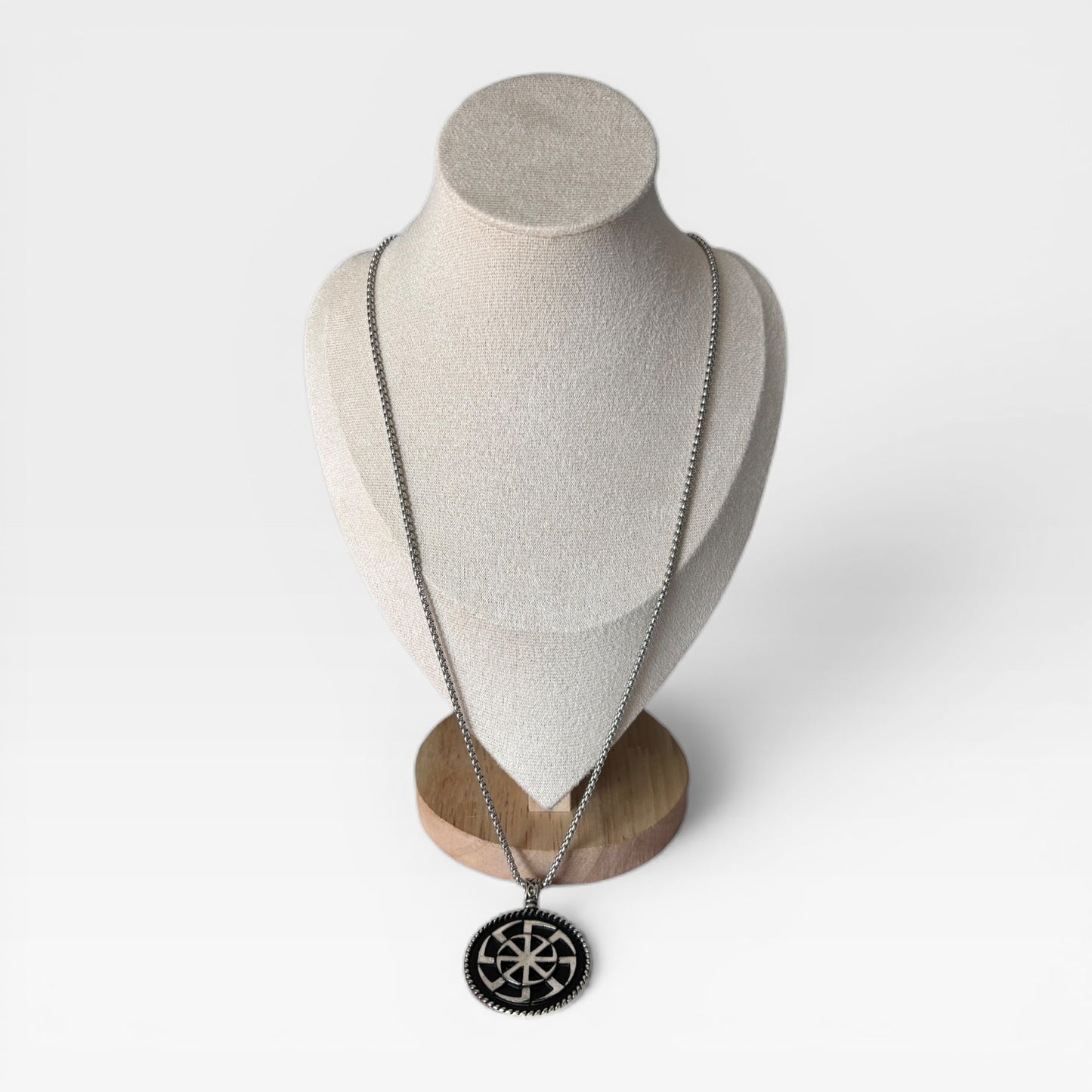 Vintage Round Pendant Men Necklace