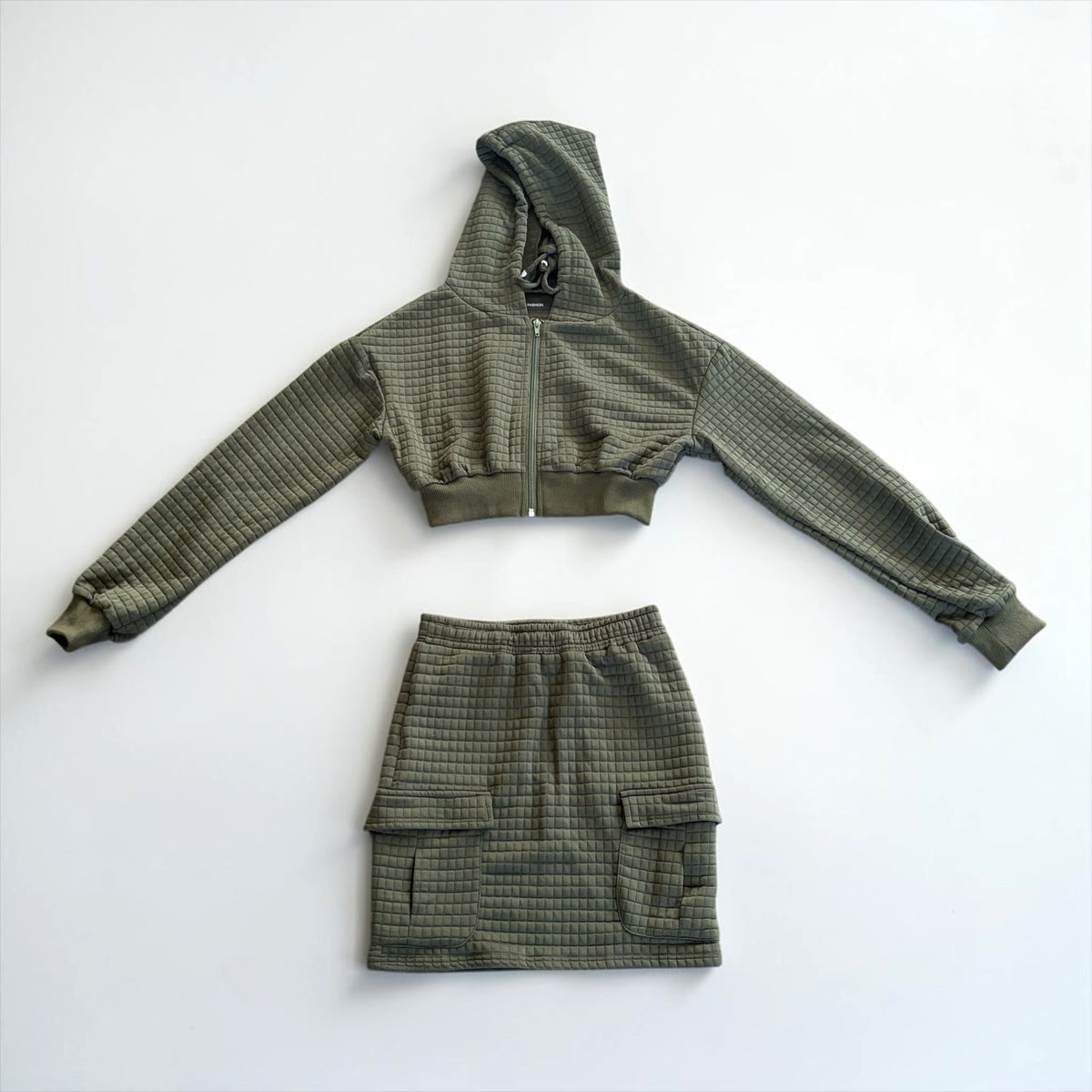 Conjunto de dos piezas verde oliva