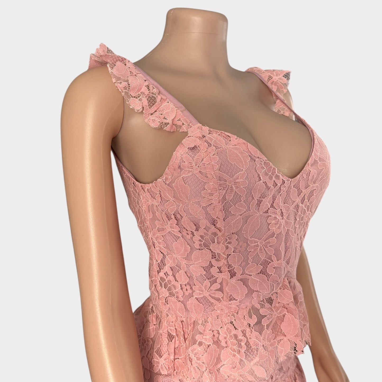 Conjunto de falda de encaje con corazón rosa claro