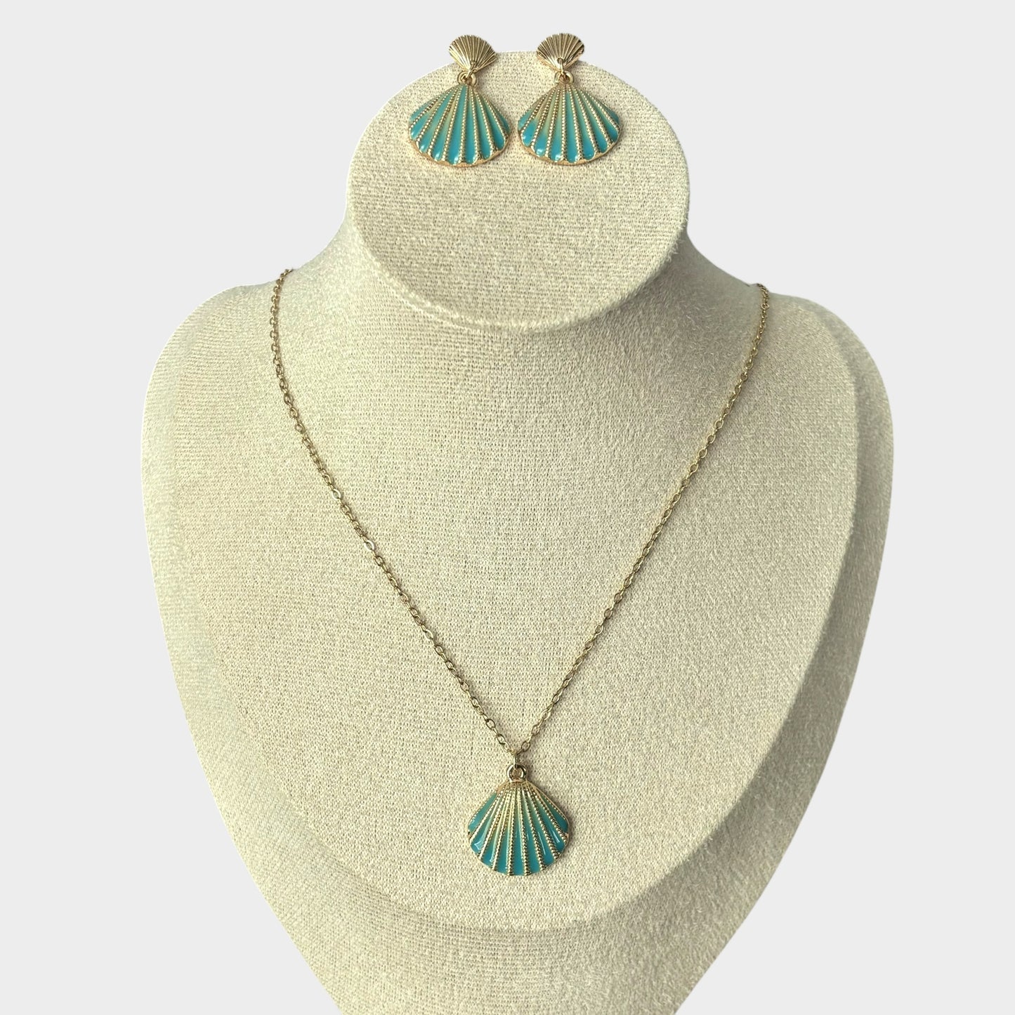 Beach Shell Gold & Turquoise Necklace and Earrings Set