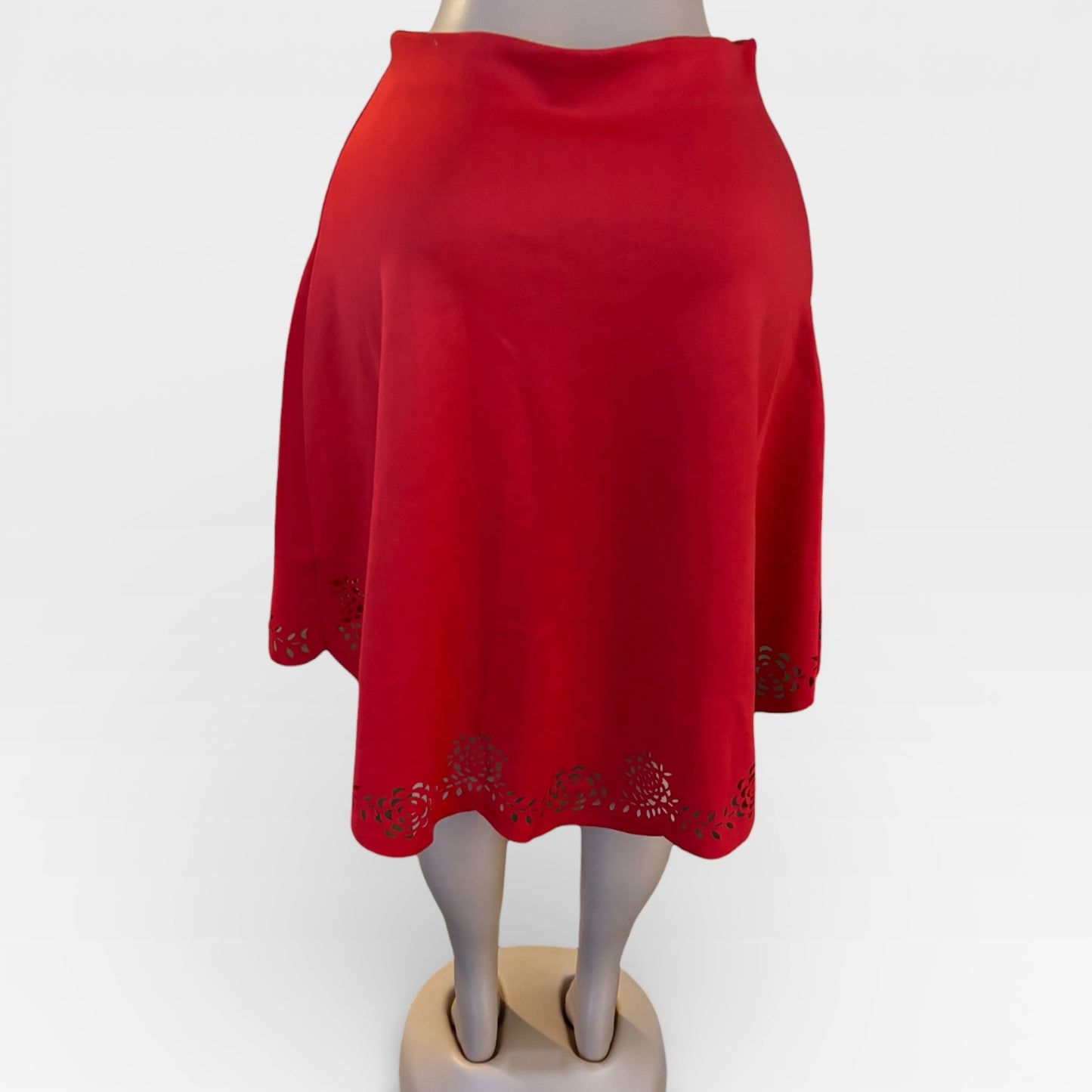 Falda informal de mujer con dobladillo alto y bajo