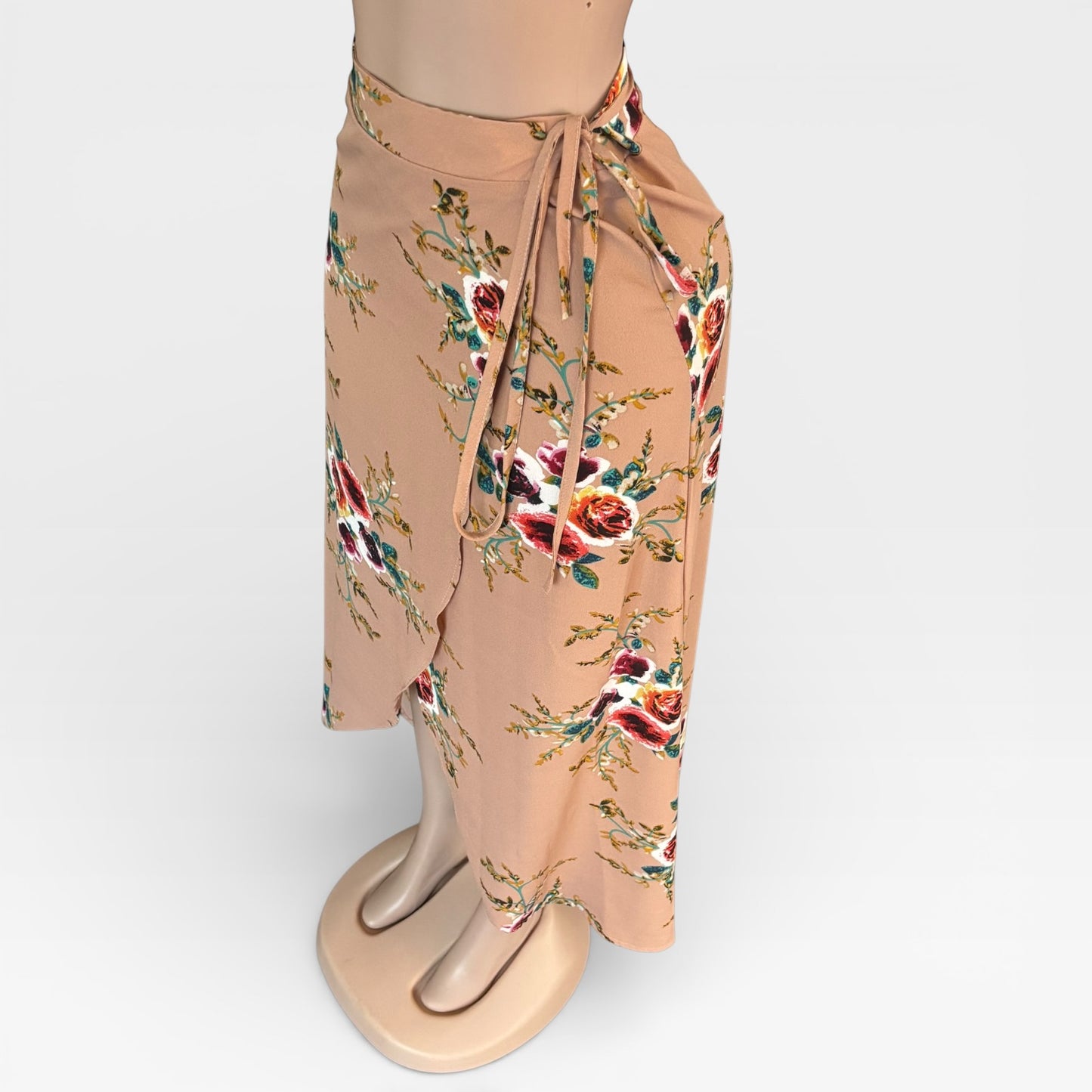 Falda con cintura atada y estampado floral