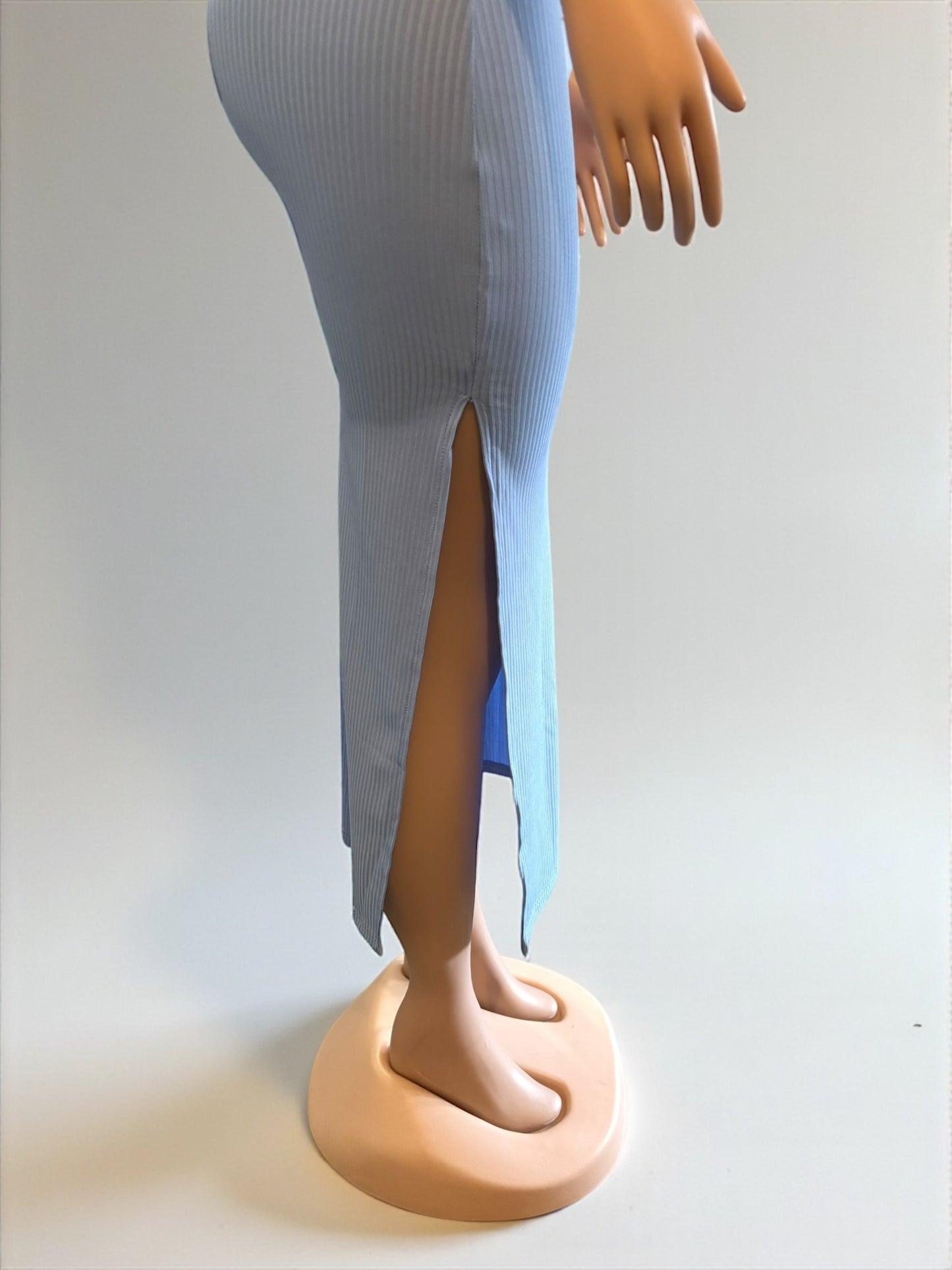 Vestido largo azul con abertura lateral para mujer