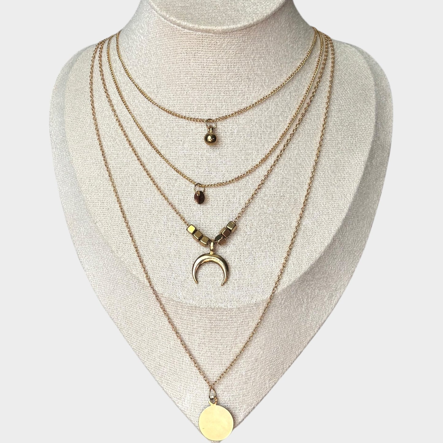 Collar vintage de oro multicapa