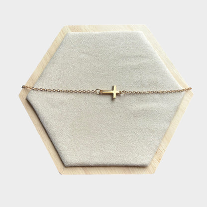 Pulsera de cadena cruzada con dije vintage