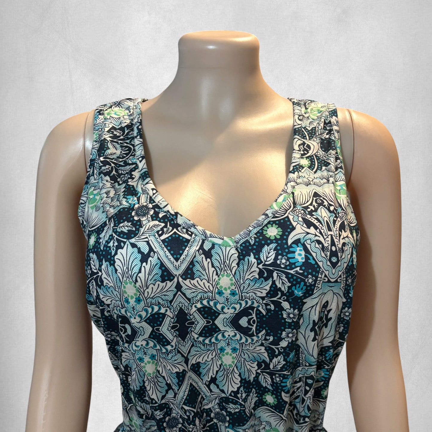 Mono corto estilo camiseta sin mangas con bolsillos laterales para mujer, color verde