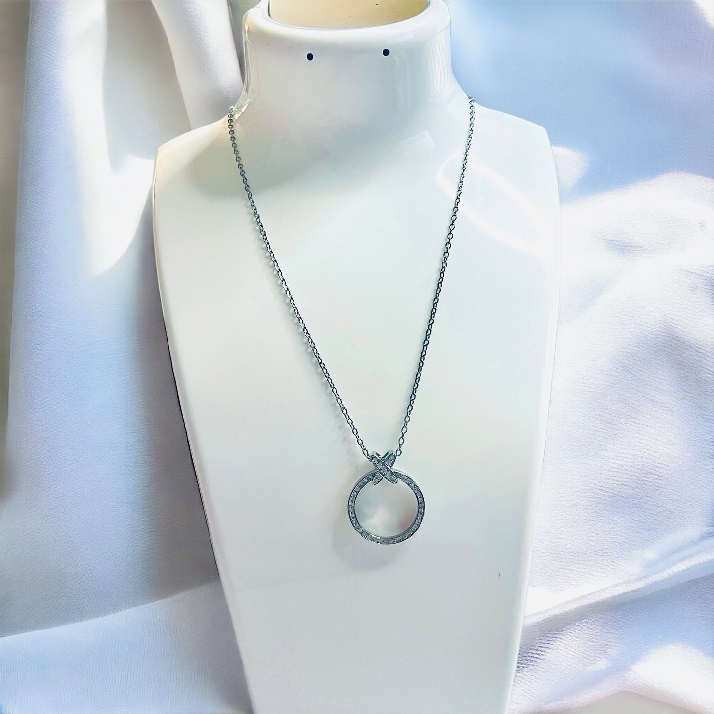 Collar de mujer con circonitas cúbicas