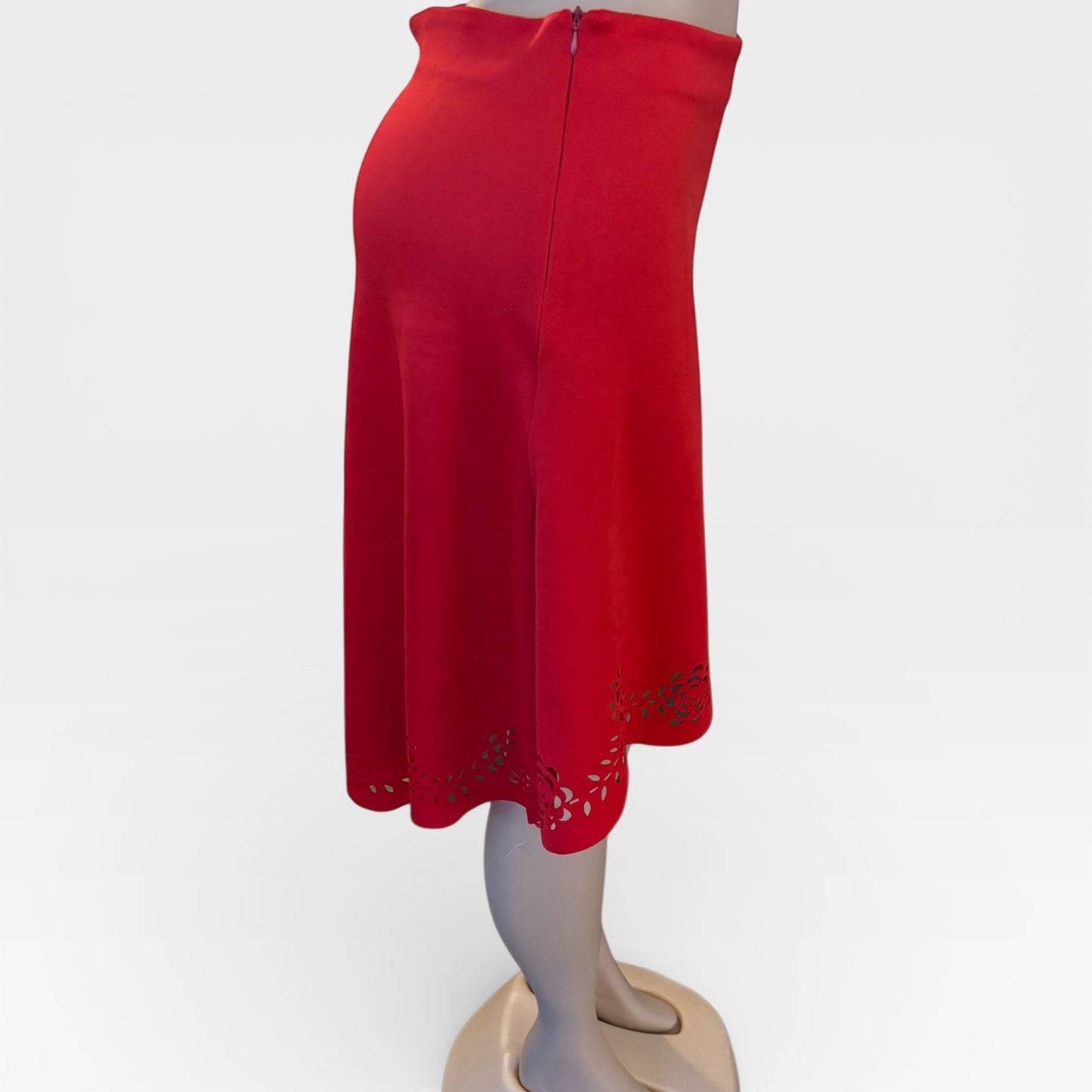 Falda informal de mujer con dobladillo alto y bajo