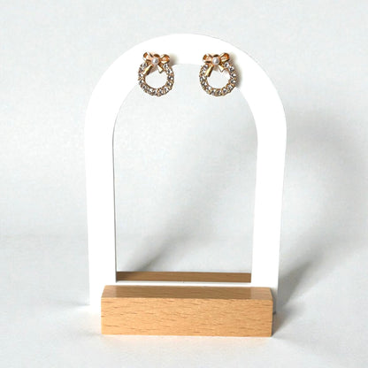 Small Wreath Gold Stud Earring