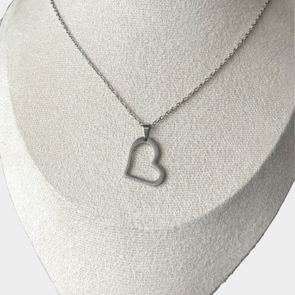 Conjunto de collar y pendientes de plata con forma de corazón de acero inoxidable