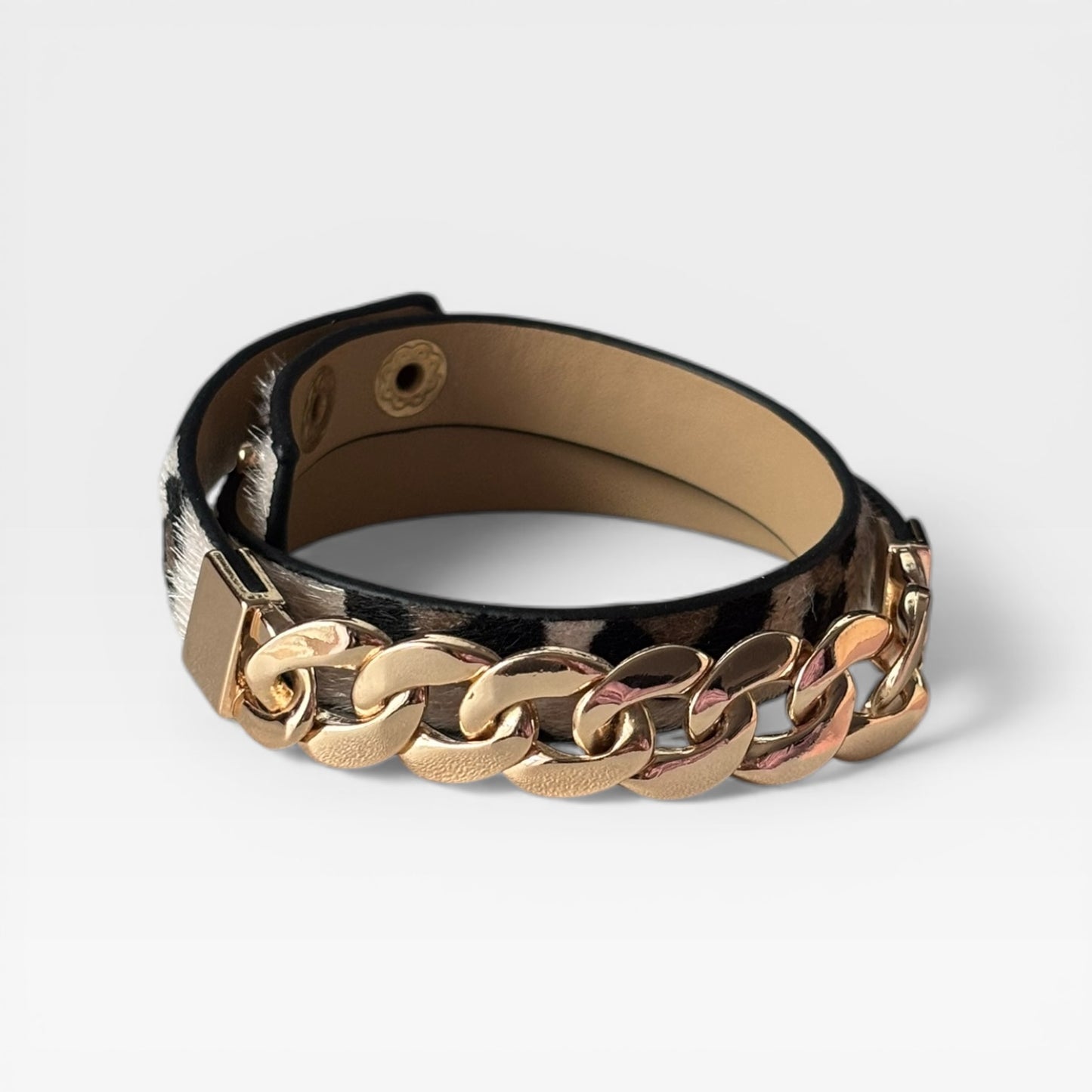 Pulseras de cuero con doble borde y estampado de leopardo