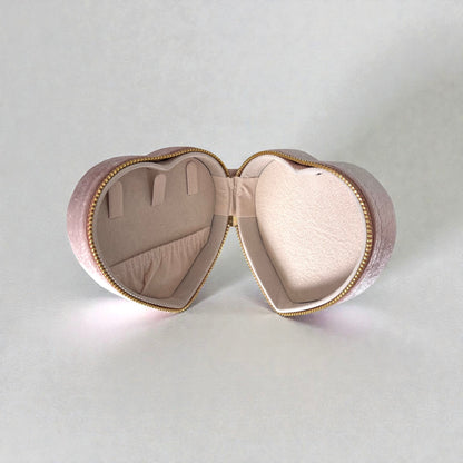 Joyero de terciopelo con forma de corazón