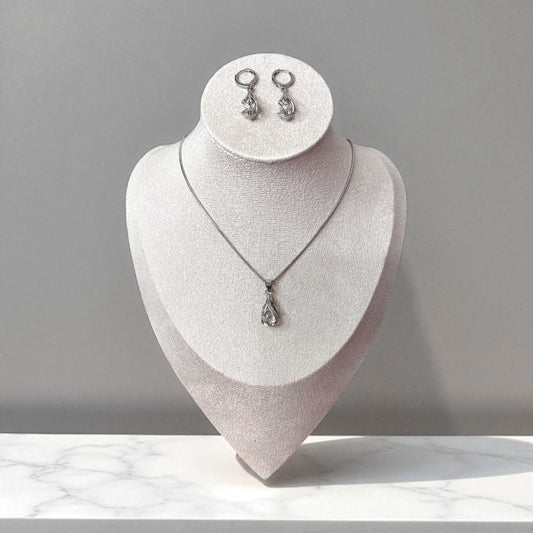 Crystal Elegant Necklace & Earrings Set