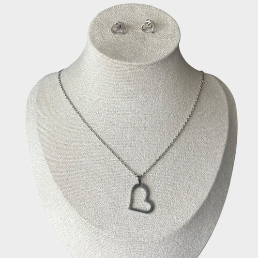 Conjunto de collar y pendientes de plata con forma de corazón de acero inoxidable