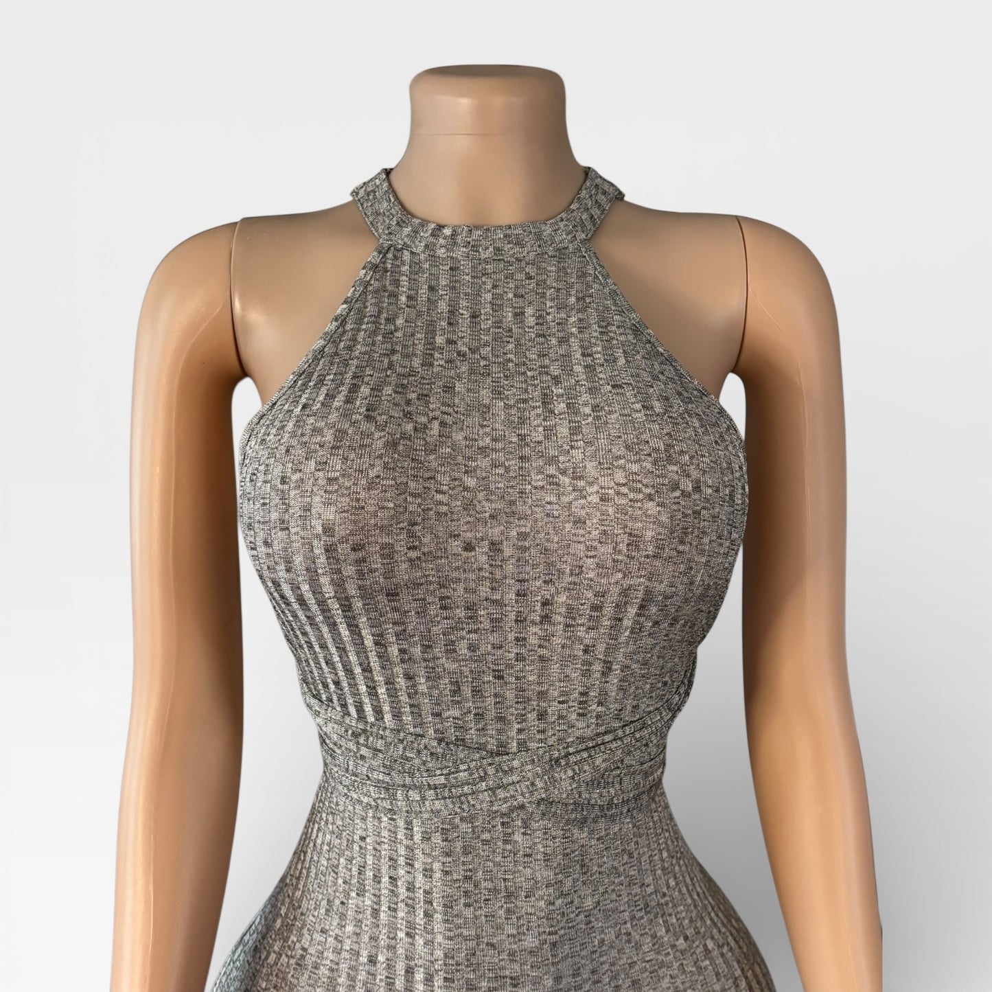 Vestido largo maxi de mujer color gris liso