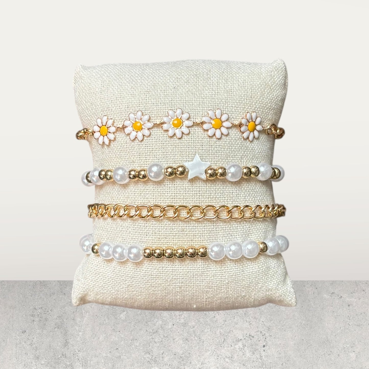 Daisy Flower Pearl Bracelet Set