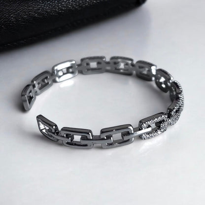 Pulsera abierta elegante ajustable con forma cuadrada geométrica
