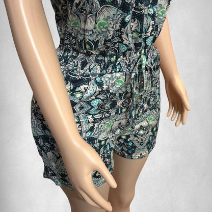 Mono corto estilo camiseta sin mangas con bolsillos laterales para mujer, color verde