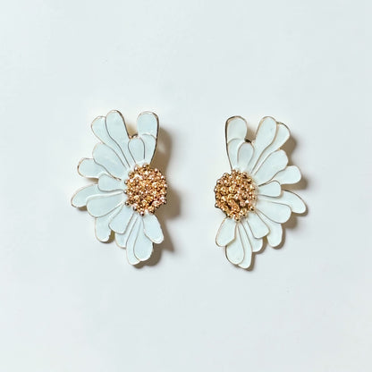 Elegant Vintage Flower Ear Studs
