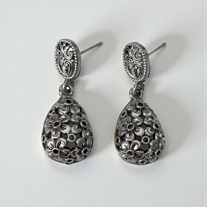 Silver Small Dangle Flower Earring