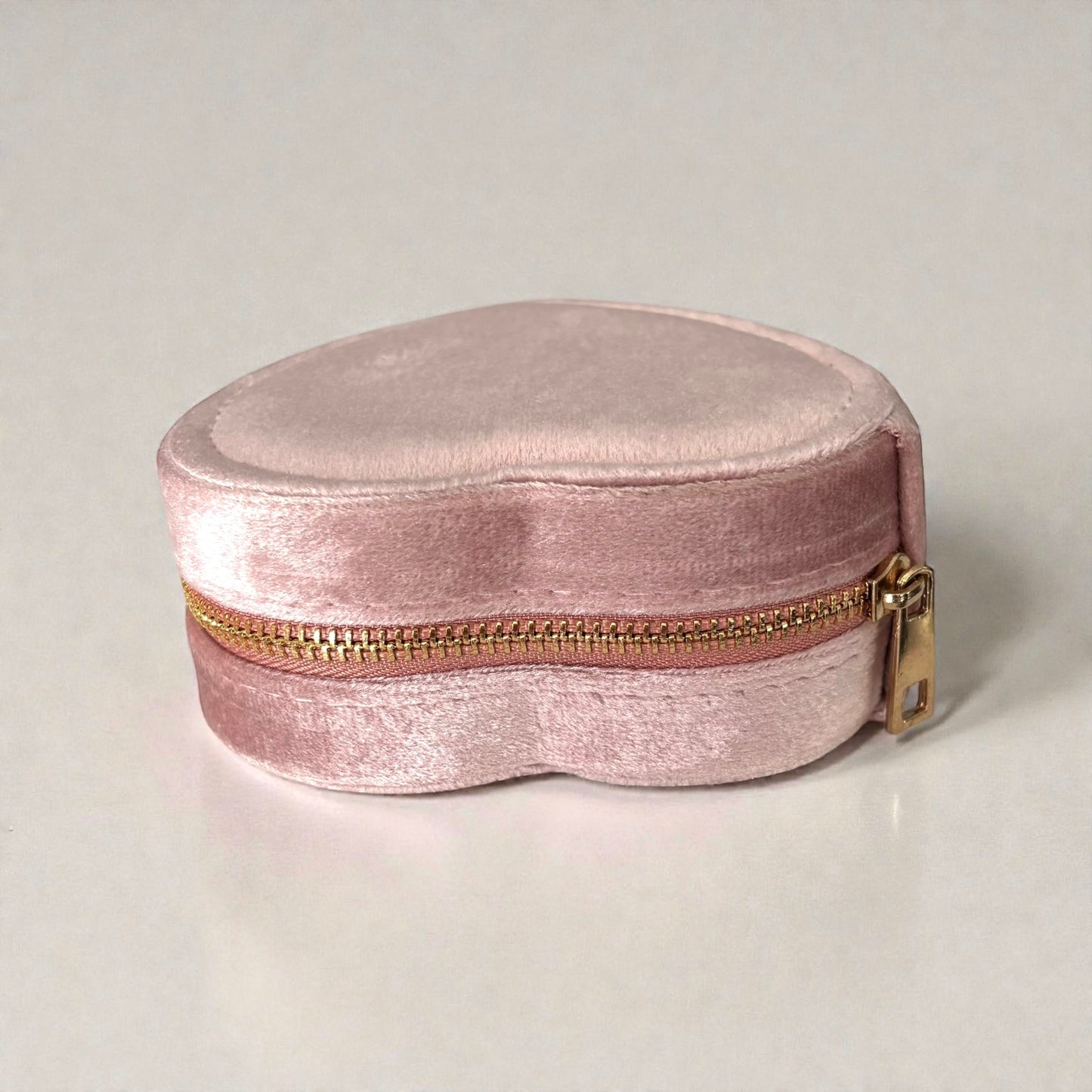 Joyero de terciopelo con forma de corazón