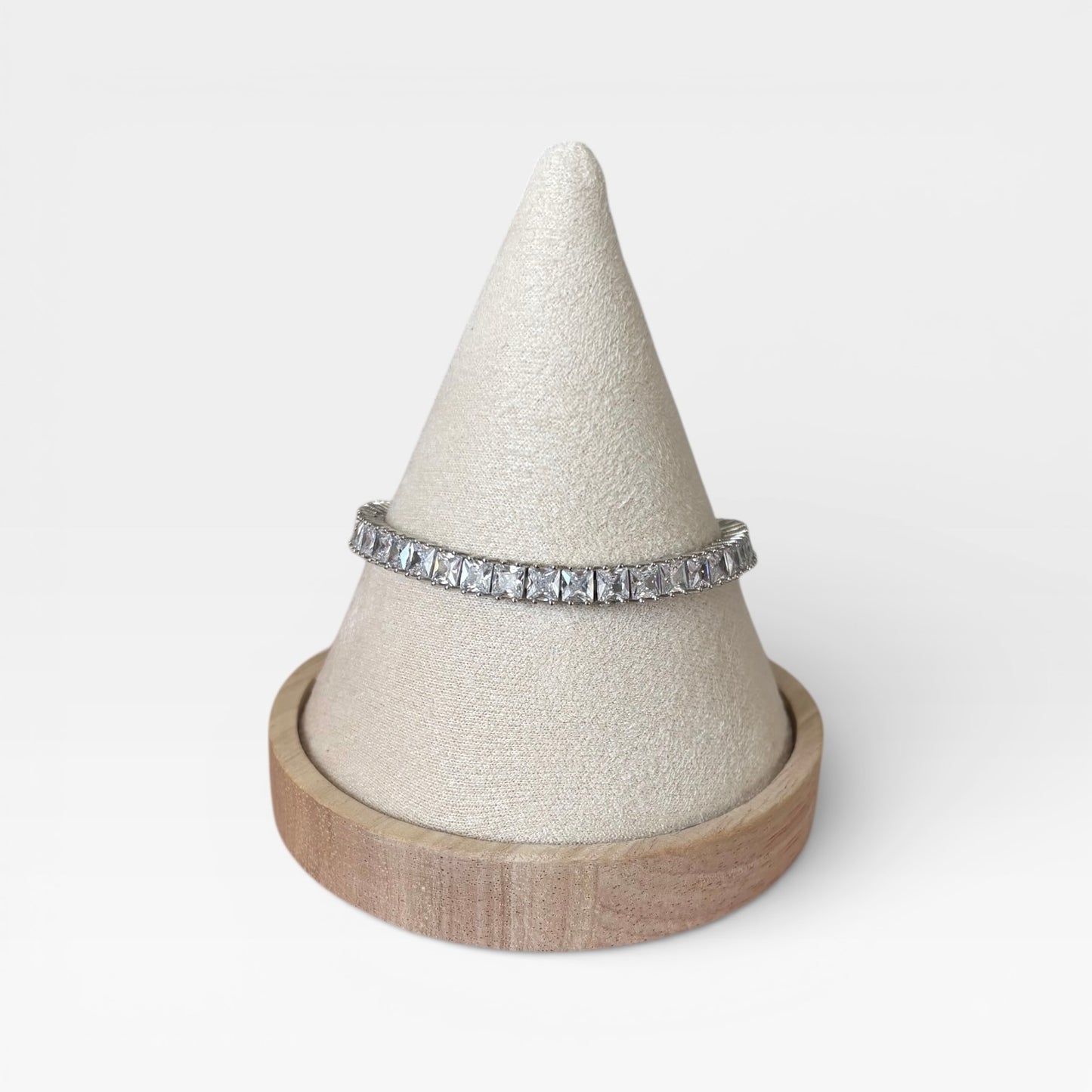 Elegante pulsera de plata de ley con clase
