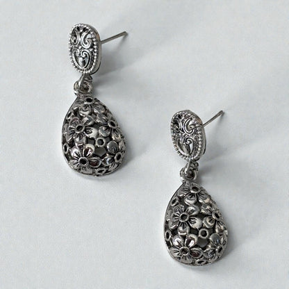 Silver Small Dangle Flower Earring