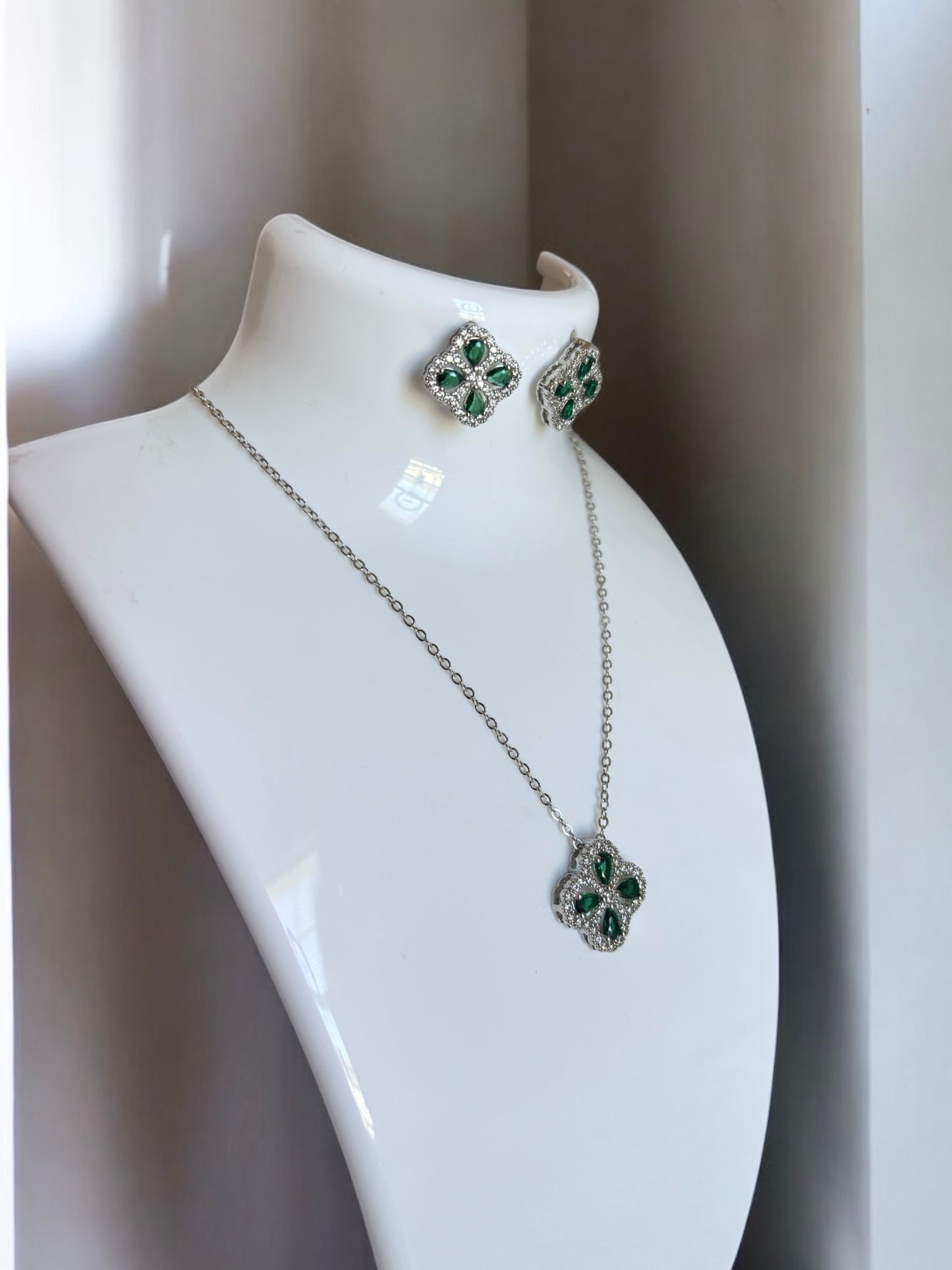 Luxury Green Dubai Set