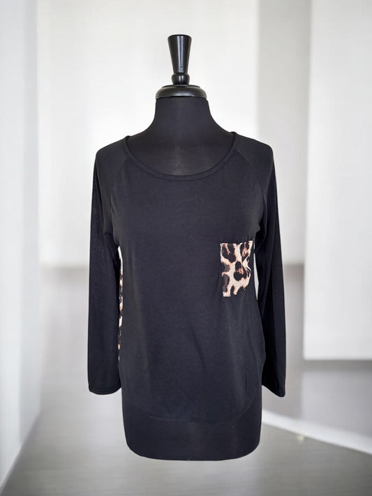 Top pequeño de mujer con estampado de leopardo y negro