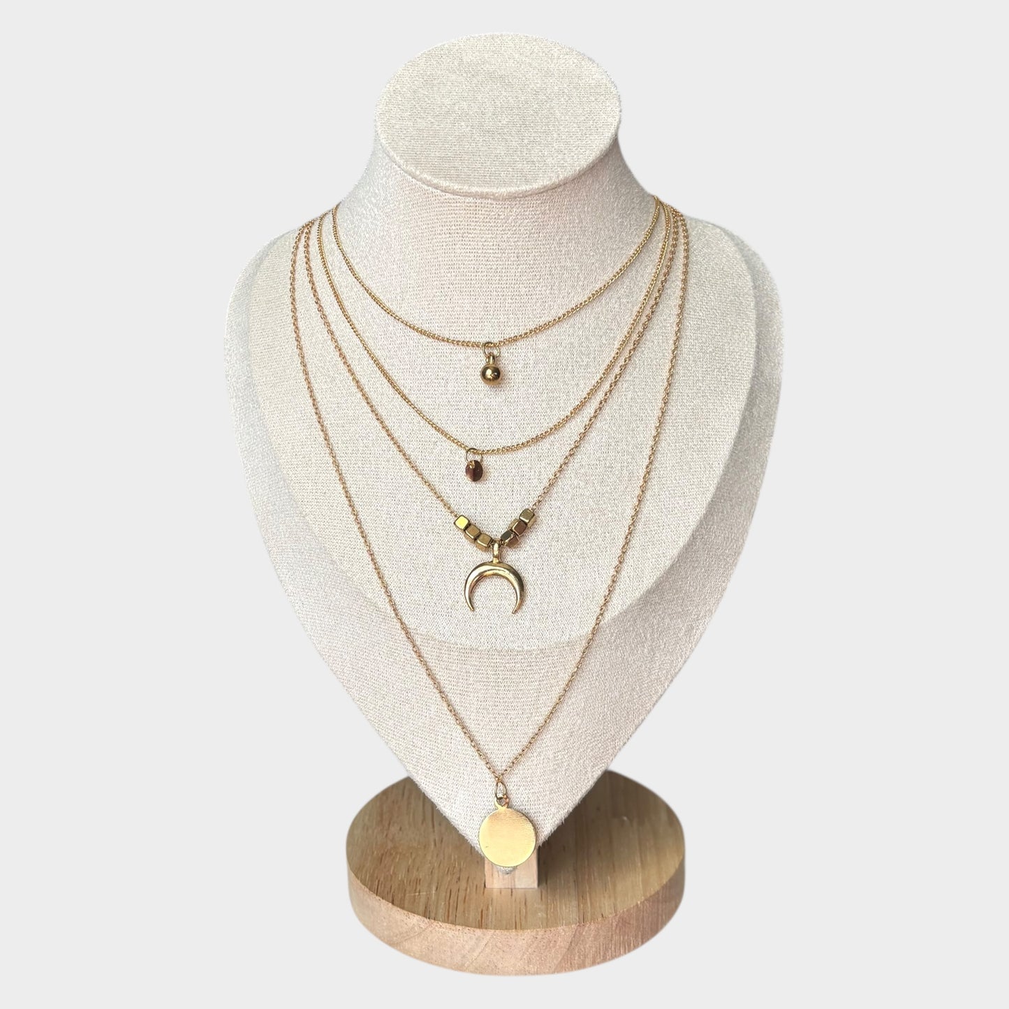 Collar vintage de oro multicapa
