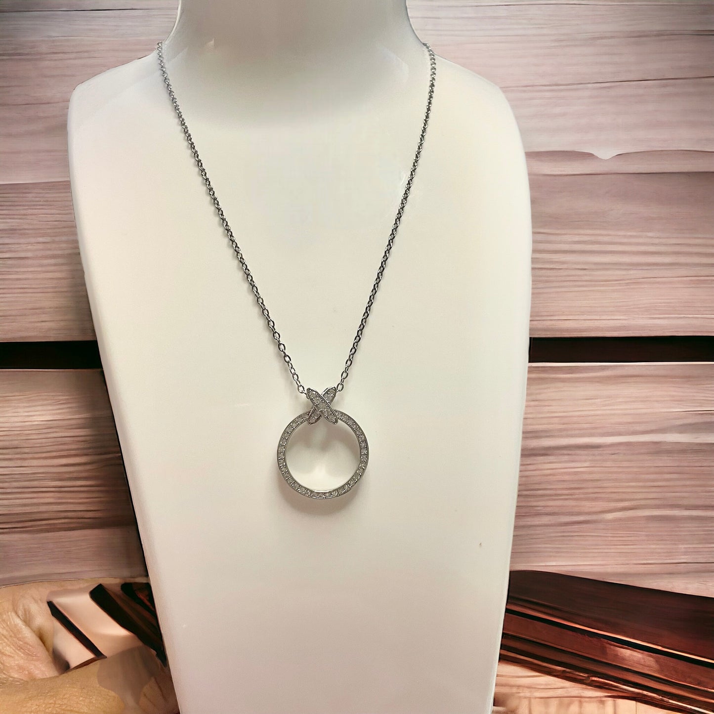 Collar de mujer con circonitas cúbicas