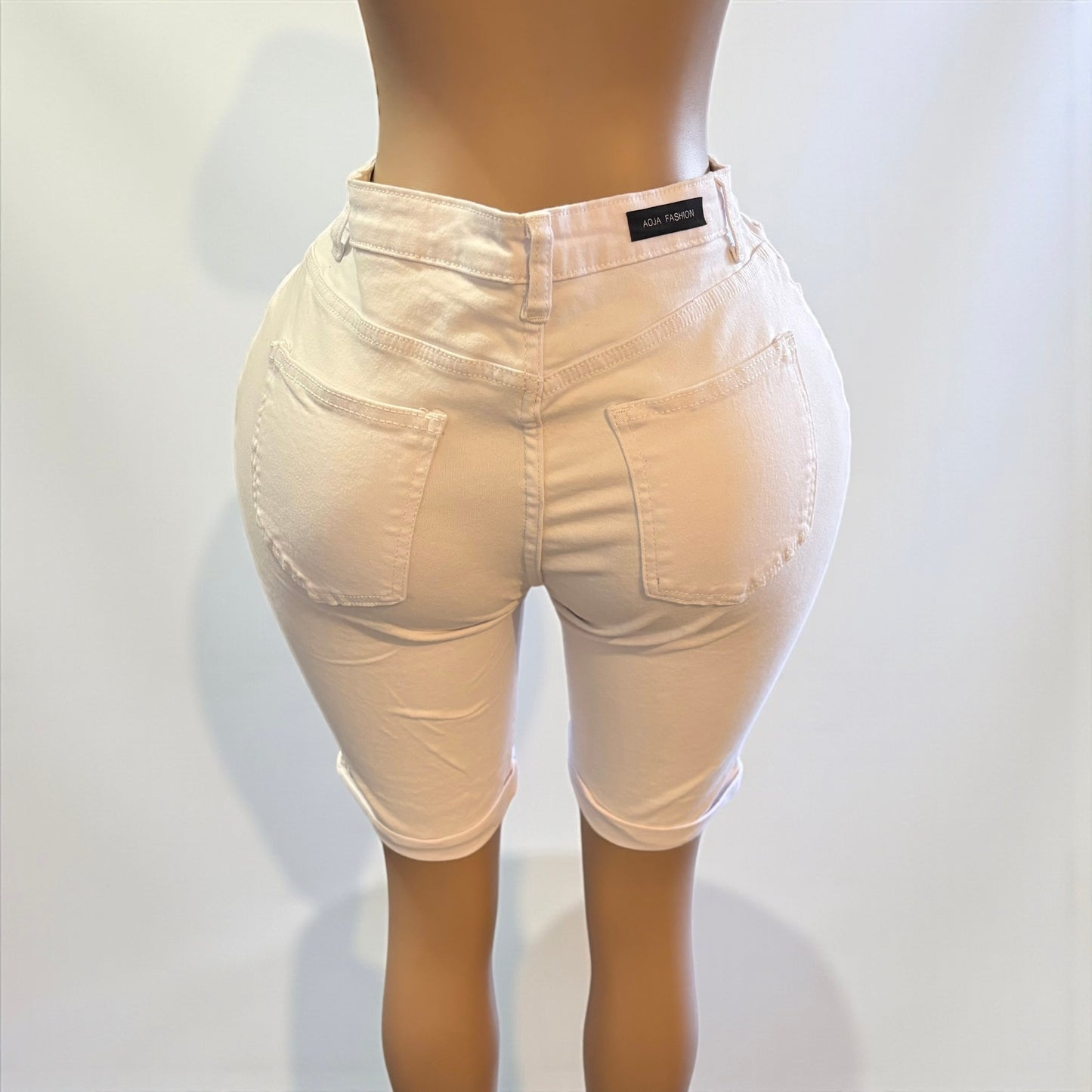 Bermudas de mezclilla blanca para mujer
