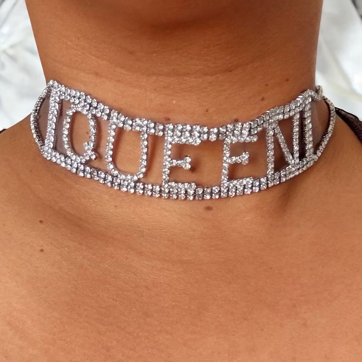 Gargantilla con diamantes de imitación