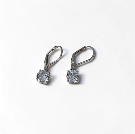 Pendientes colgantes elegantes para mujer