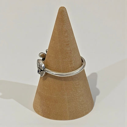 Anillo ajustable de hoja azul