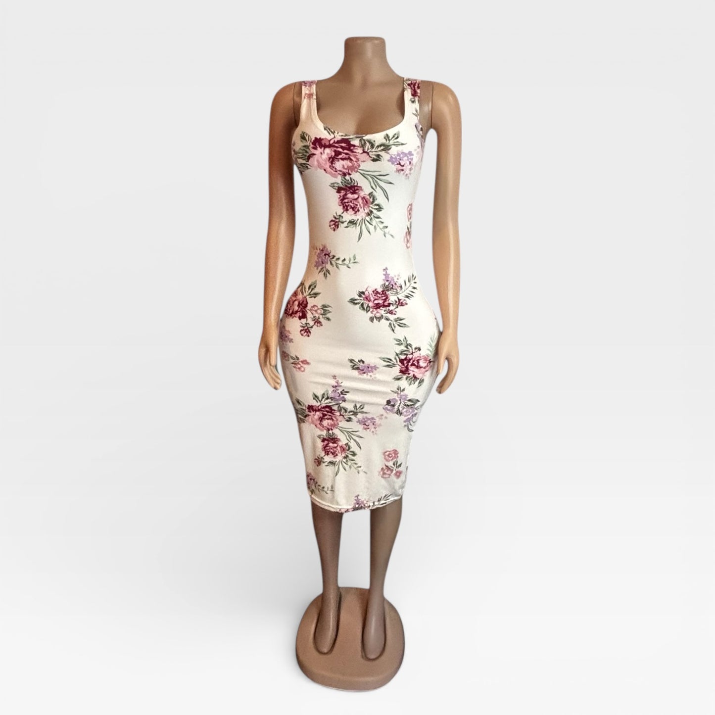 Vestido de punto suave con estampado floral color marfil para mujer