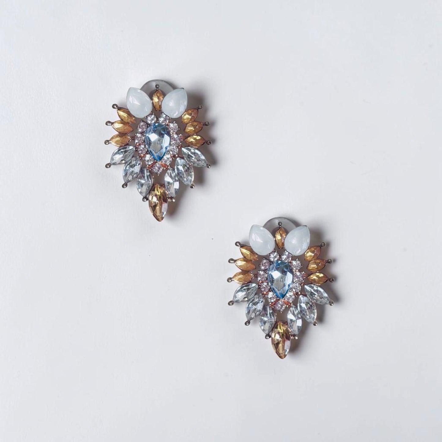Pendientes elegantes de diamantes de imitación para mujer