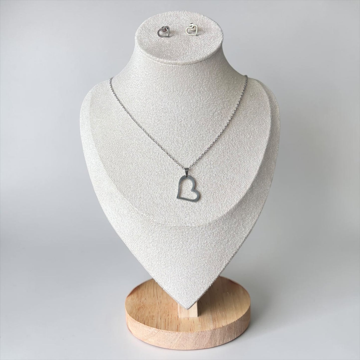 Conjunto de collar y pendientes de plata con forma de corazón de acero inoxidable