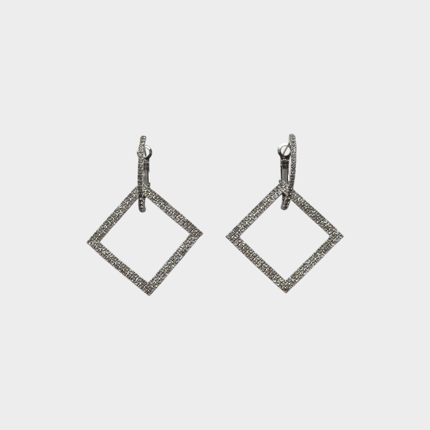 Pendiente de plata para mujer con forma de cuadrado colgante
