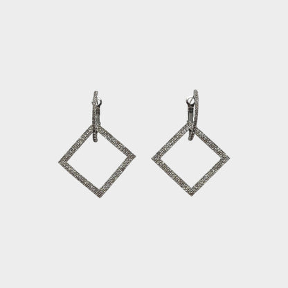 Pendiente de plata para mujer con forma de cuadrado colgante