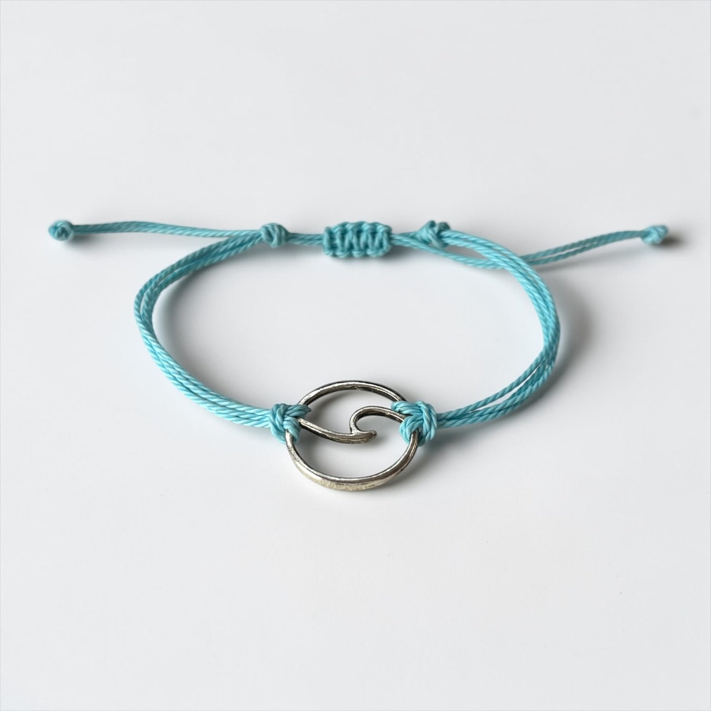 Conjunto de pulseras de cuerda de conchas multicapa estilo bohemio