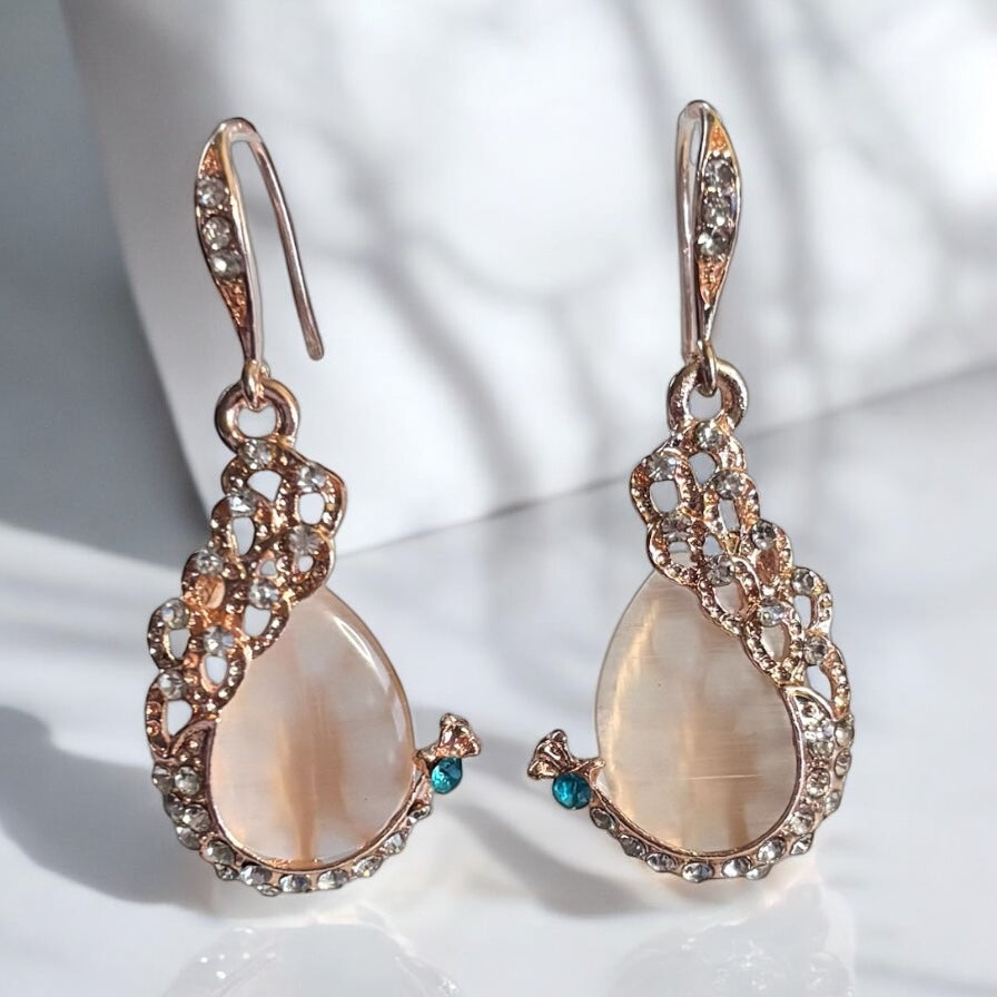 Elegante conjunto de diamantes de imitación con forma de gota de agua